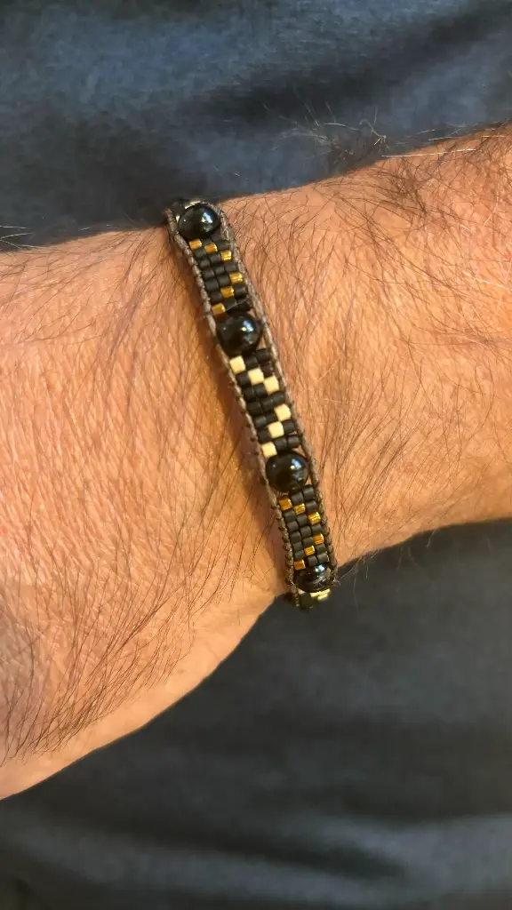 HÉMATITE noir