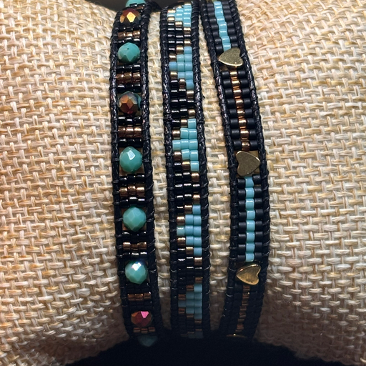 Triple Pyramide bleu 